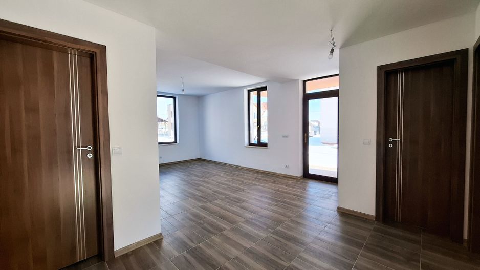 Casa tip duplex cu 4 camere, Paulesti - Poză 5