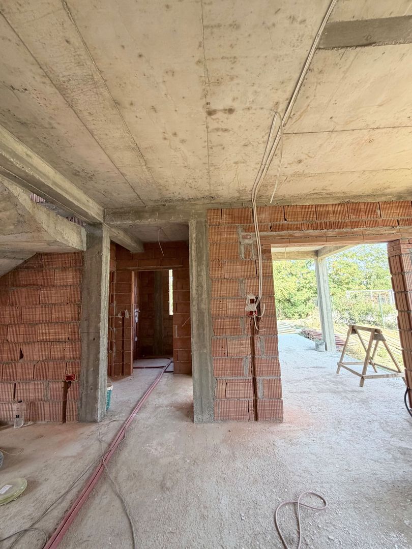 CASA INDIVIDUALA- ZONA SAGULUI - Poză 9
