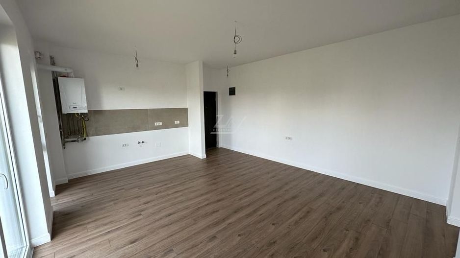 Gradina proprie. Clima. Loc de parcare. - Poză 4