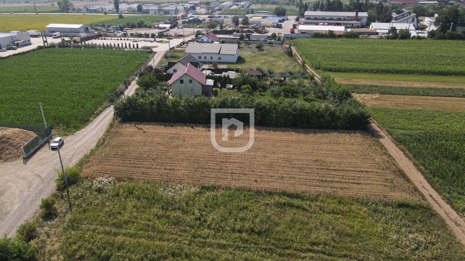 Teren 2000mp INTRAVILAN | Ilisesti | Bucovina - Poză 3