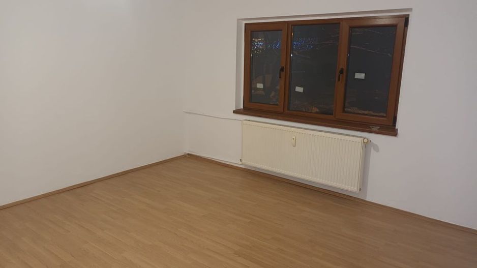 APARTAMENT SPATIOS METROU ZONA EROI REVOLUTIEI - Poză 1