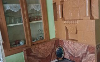 Casă renovată cu teren în Răducăneni, racorduri disponibile la poartă - Poză 3