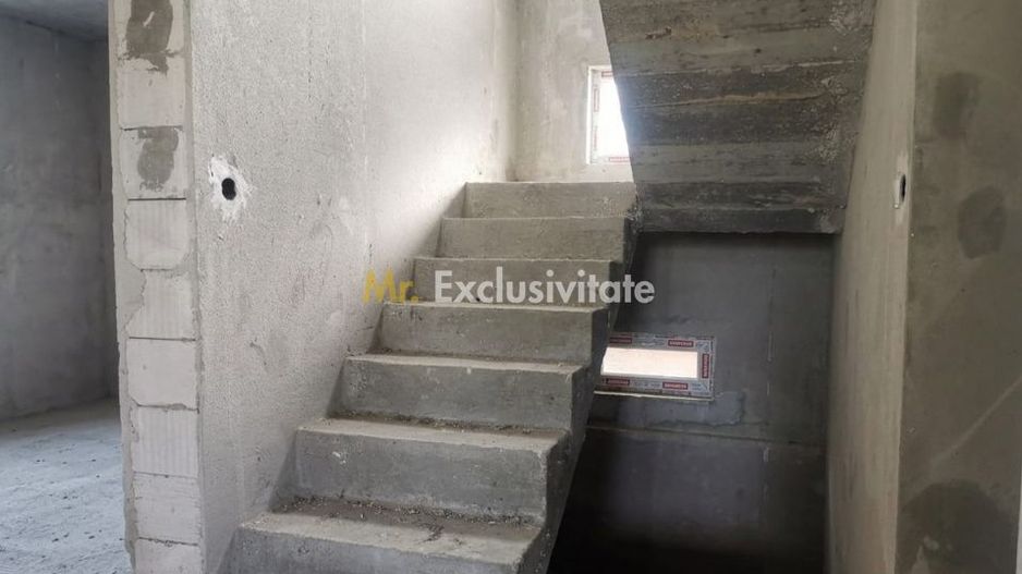 Casa la gri  Jieni, Simnic - Poză 10