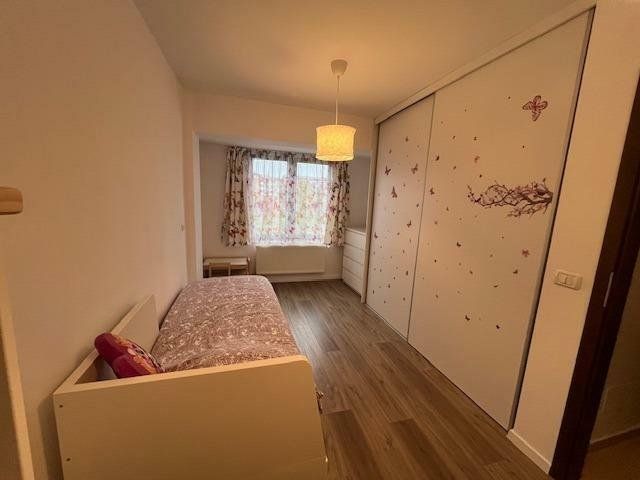 Casa 4 camere cu terasa si loc de parcare subteran - Poză 9