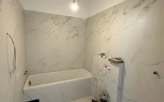 Apartament renovat în clădire istorică - are garaj - Poză 14