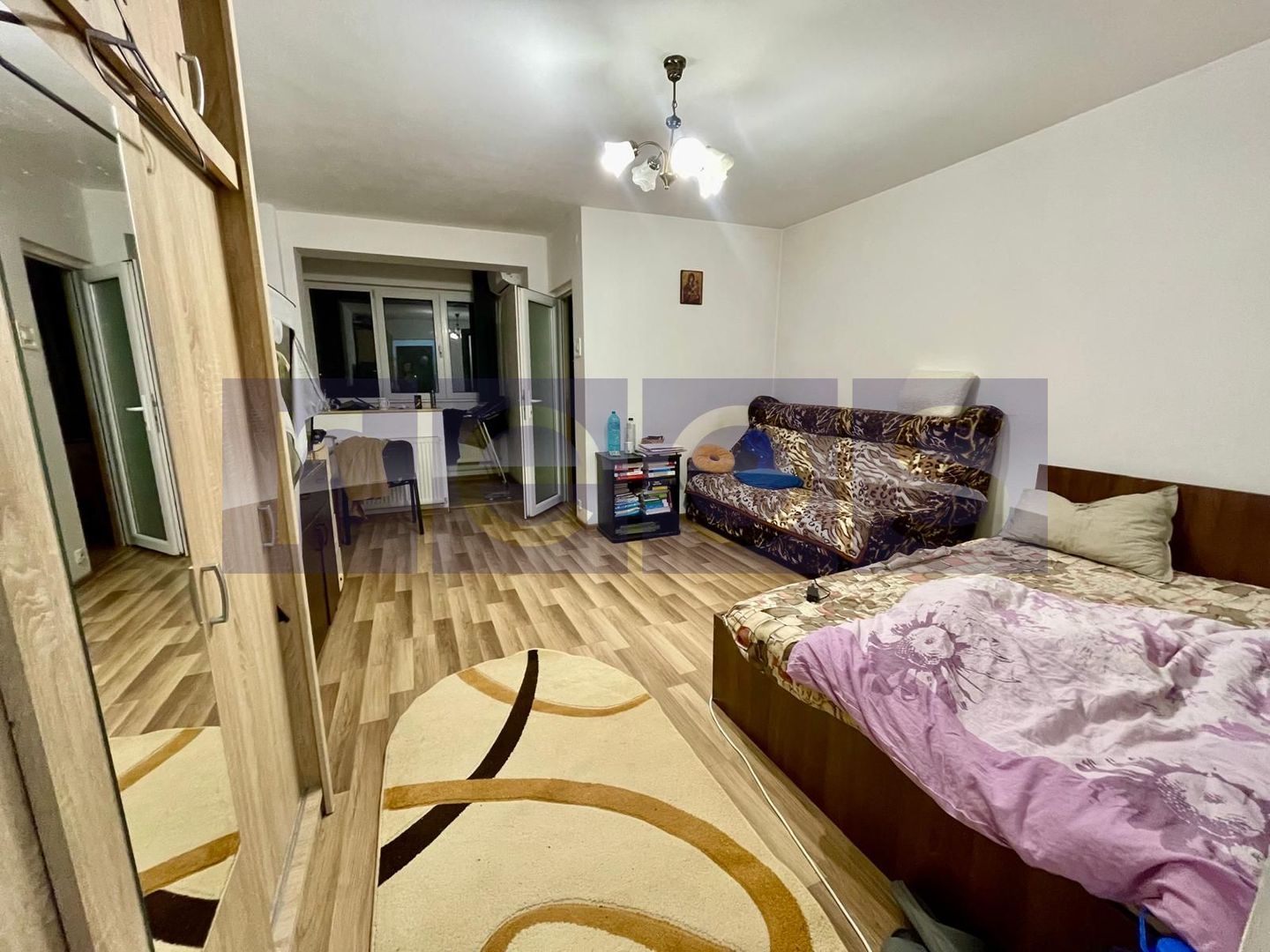 VANZARE GARSONIERA RENOVATA DRISTOR PARK LAKE RAMNICU SARAT 30MP SEMIDECOMANDAT - Poză 1