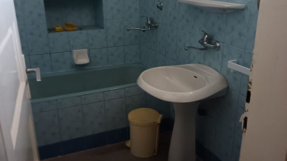 Casa de vanzare in localitatea Suplacul de Barcau - Poză 3