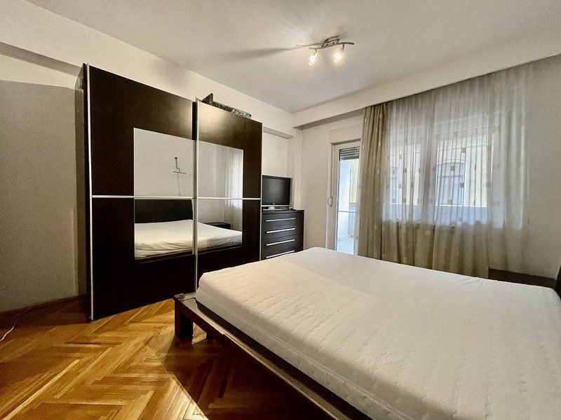 Apartament de inchiriat in Piata Sfantul Gheorghe - Poză 3