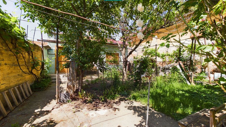 Casă pe strada Petru Rareș - Poză 11