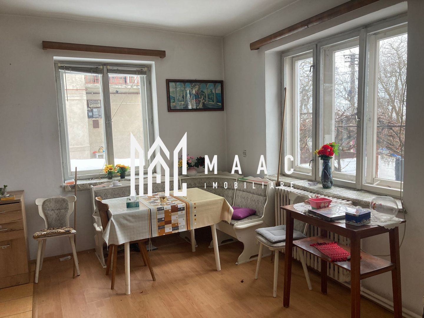 Casă de vânzare pe Calea Poplăcii| 4 camere | Teren 200 mp - Poză 1