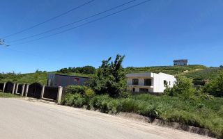 Casă duplex cu teren de 1800 mp, la 1 km de fostul Dedeman, lângă Școala Hlincea, Iași - Poză 1