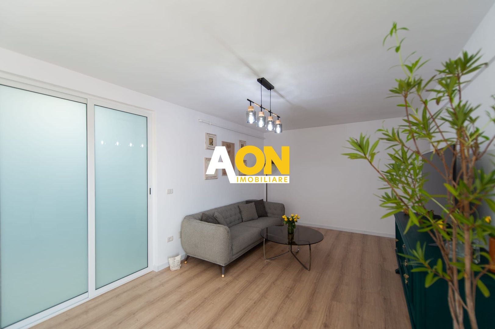 Apartament cu 3 Camere, Bloc Nou, Loc de Parcare, Zona Penny Micești - Poză 1