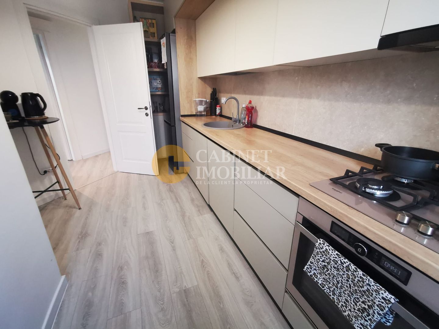 2 camere decomandat | mobilat&utilat | ETAJ intermediar | zona Visoianu - Poză 9