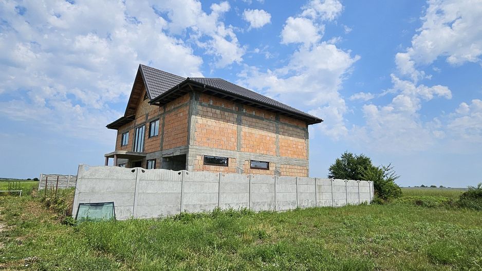 CASA INDIVIDUALA TEGHES, 4 CAMERE, GARAJ INTERIOR, COMISION 0% - Poză 3