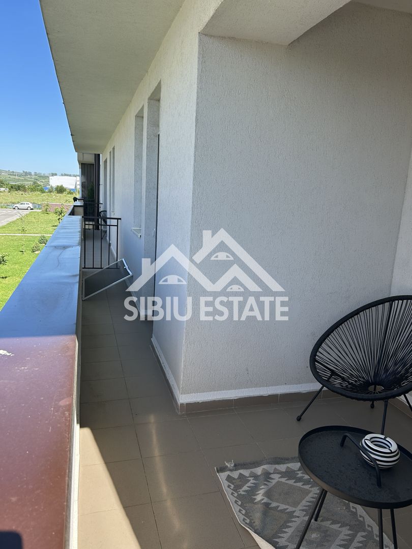 Apartament mobilat-utilat, cu 2 camere, balcon, parcare si boxa - Poză 8