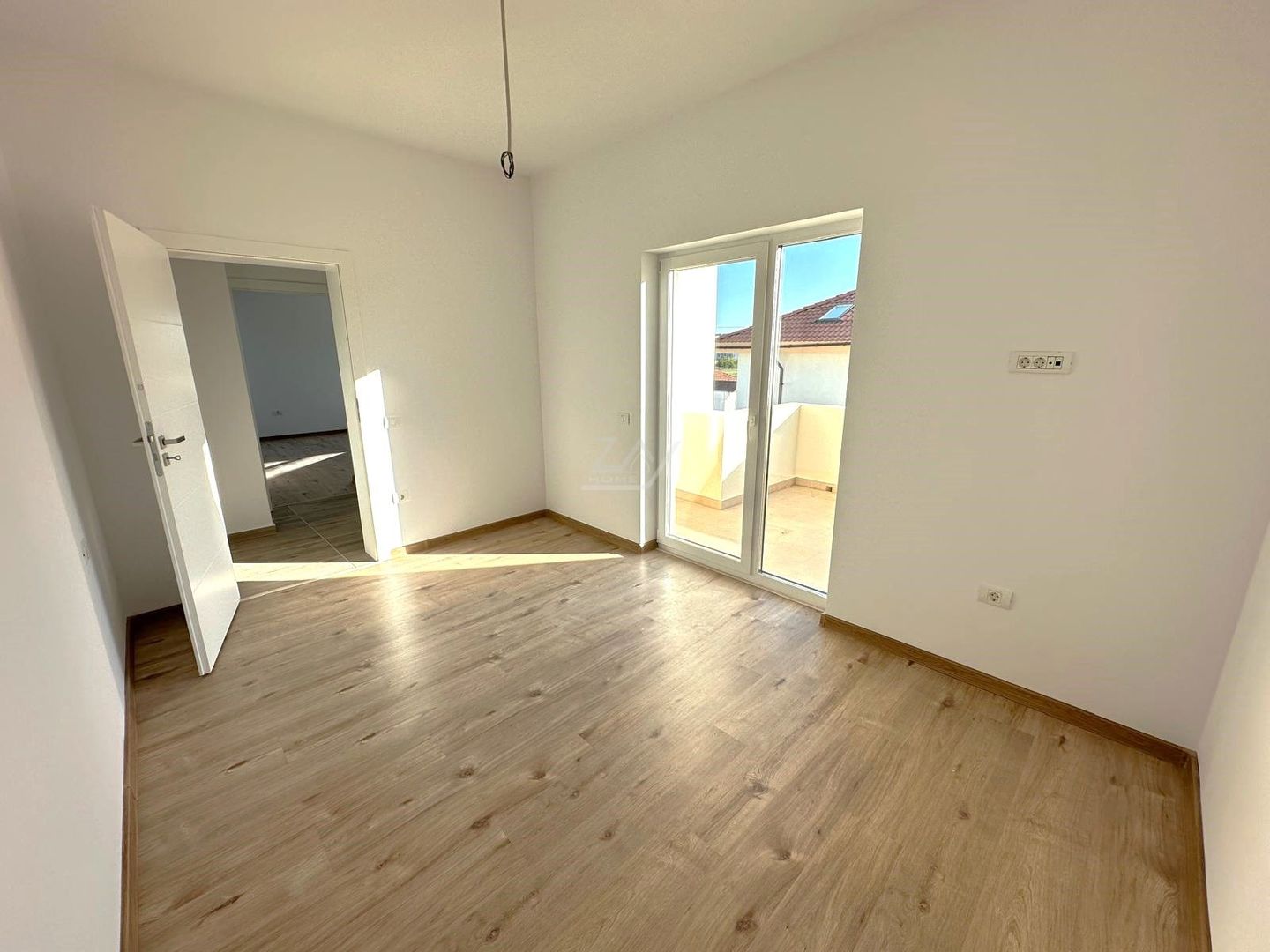 Bloc finalizat. 2 balcoane. Loc de parcare. - Poză 4
