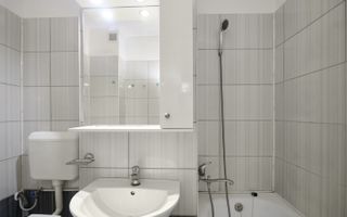 Apartament Mioveni , etajul 2 , decomandat ! - Poză 7