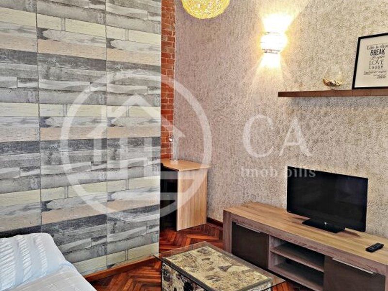 Apartament de inchiriat cu 2 camere in zona ultracentrala, Oradea - Poză 4