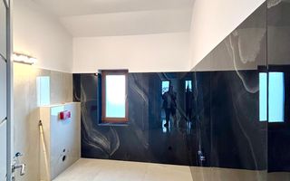 Duplex  cu 4 camere si teren generos , Sacalaz - Poză 13