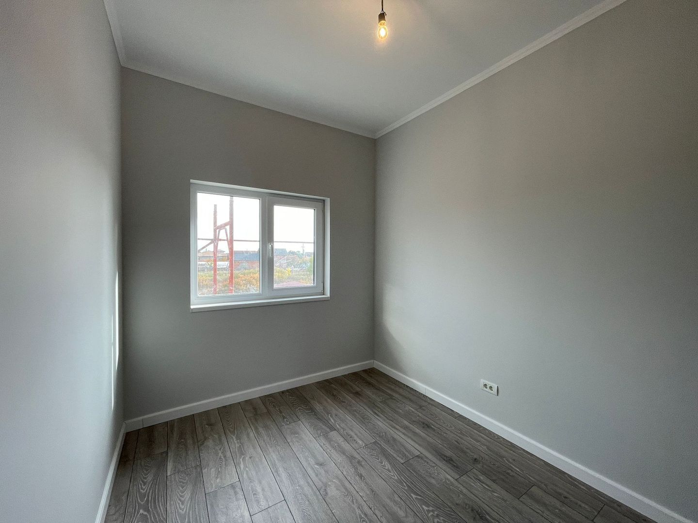 Duplex-4 camere-pozitie excelenta-la asfalt-Remetea Mare - Poză 6