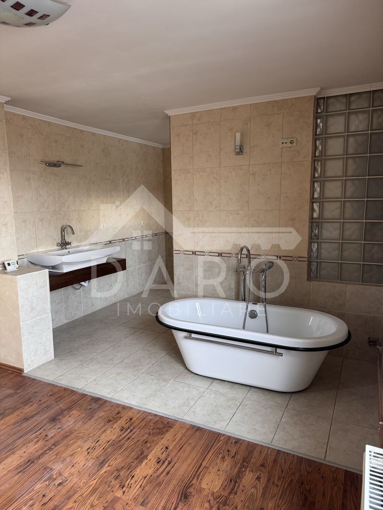 🏡 Apartament 2 camere de vânzare – Piața Teatrului | 100 000 € - Poză 3