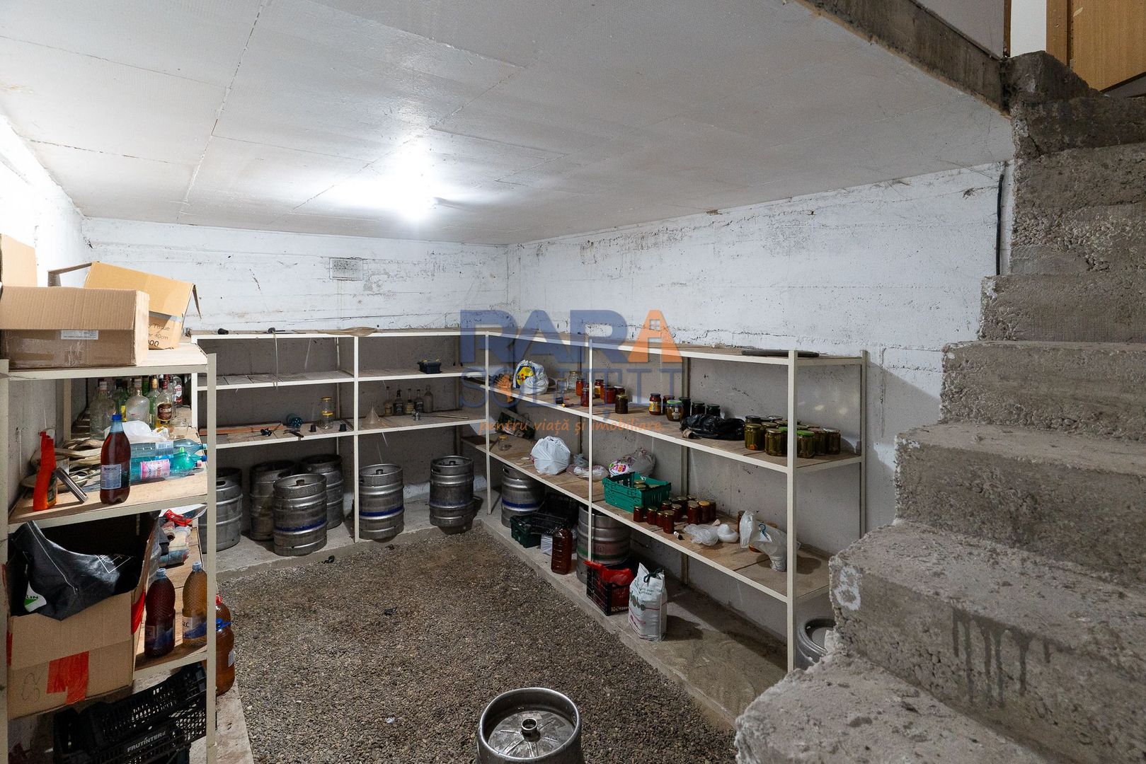 Casă 2013, teren 1366 mp, zonă centrală - Poză 21