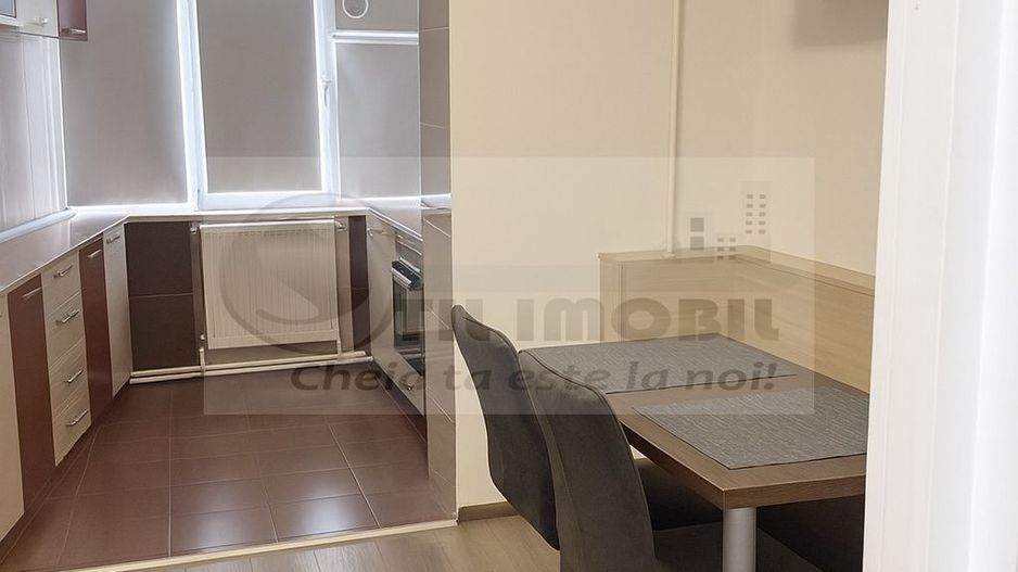 Apartament 2 cam decomandat- Bld. Poitiers- 115.000 euro - Poză 7