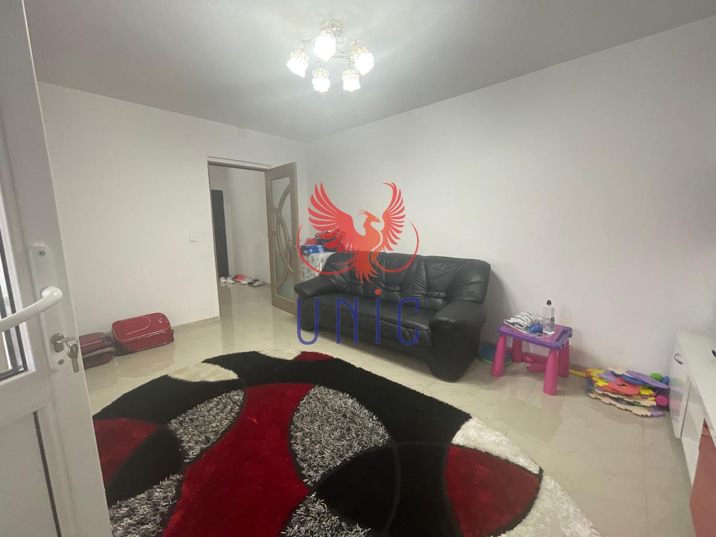 4 camere decomandate, etaj 2, centrala termica - Valea Rosie - Poză 11