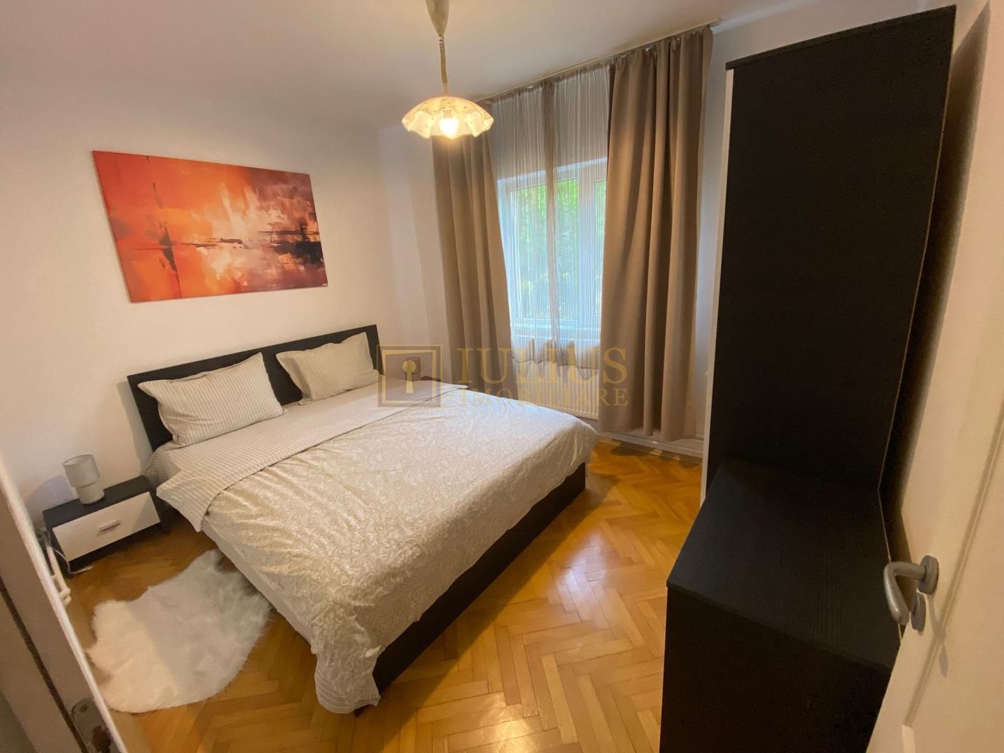 Apartament spatios| 3 camere| zona Soarelui| centrala proprie| - Poză 1
