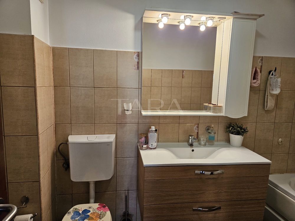 Apartament spațios, 2 camere, 2 balcoane, în zona Florilor. - Poză 5