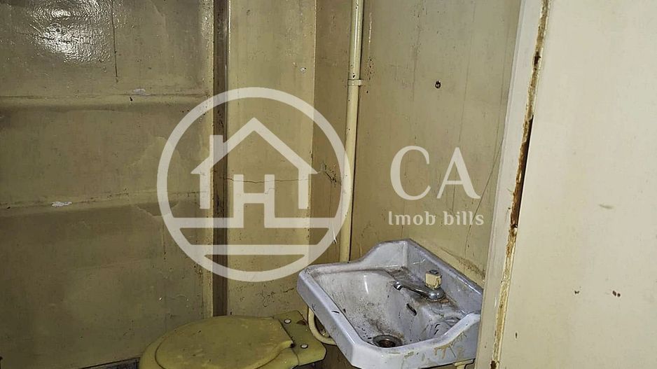 Apartament cu 4 camere de vânzare în zona Cantemir, Oradea - Poză 8