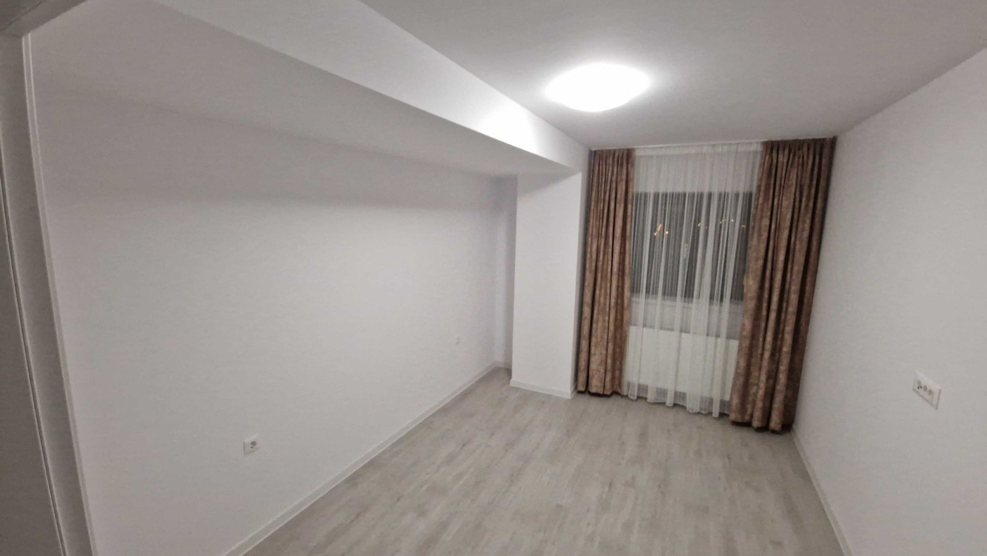 Apartament 3 camere+2locuri parcare, nou, Hils Republica - Poză 3