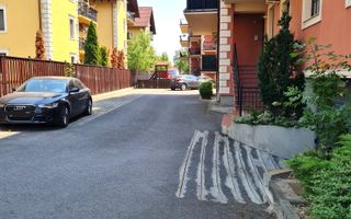 Apartament in Zona Ronat-Mehala - Poză 8