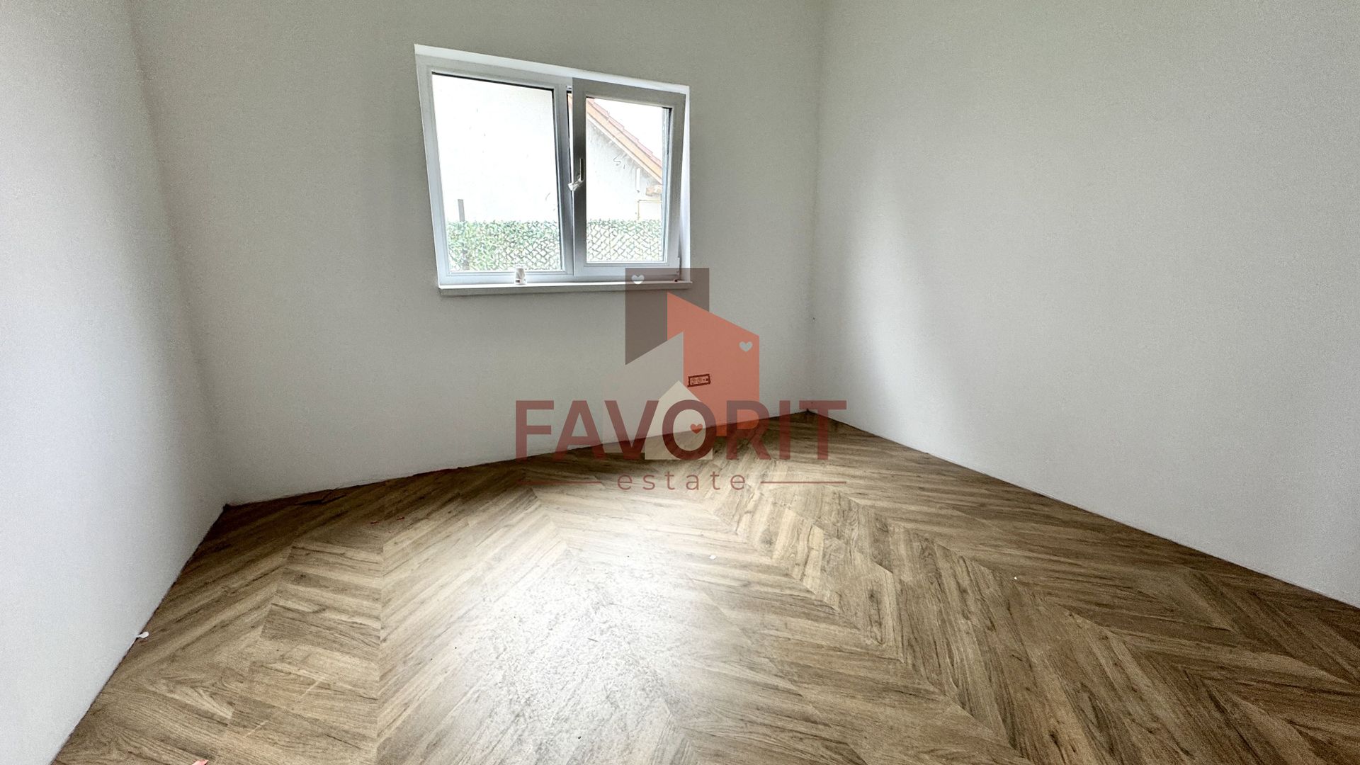 Duplex Individual pe Parter | 4 camere | La Asfalt | Toate utilitatile - Poză 16