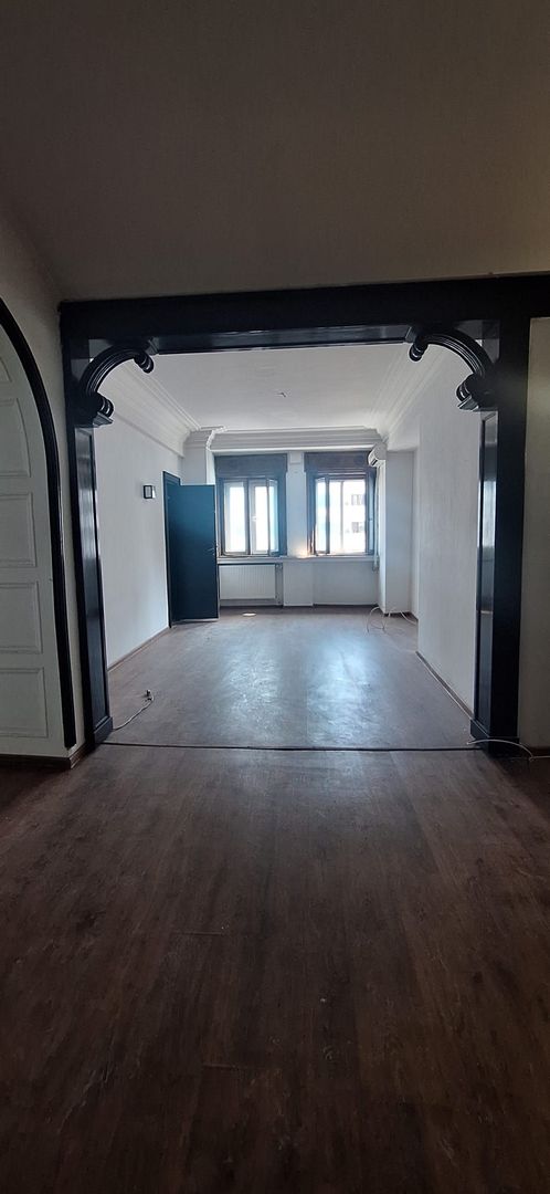 Apartament 4 camere Magheru 135mp Risc 1 - Poză 2