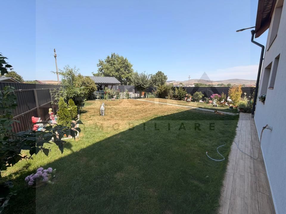 Casa individuala la cheie, 5 camere, 126 mp+474 mp teren, zona Gilau - Poză 11