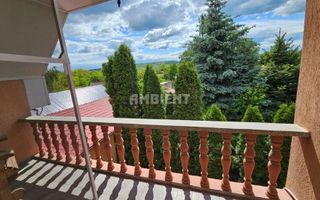 Vilă P+M mobilată și utilată,  teren 1100 mp, zona BACAOANI; - Poză 2