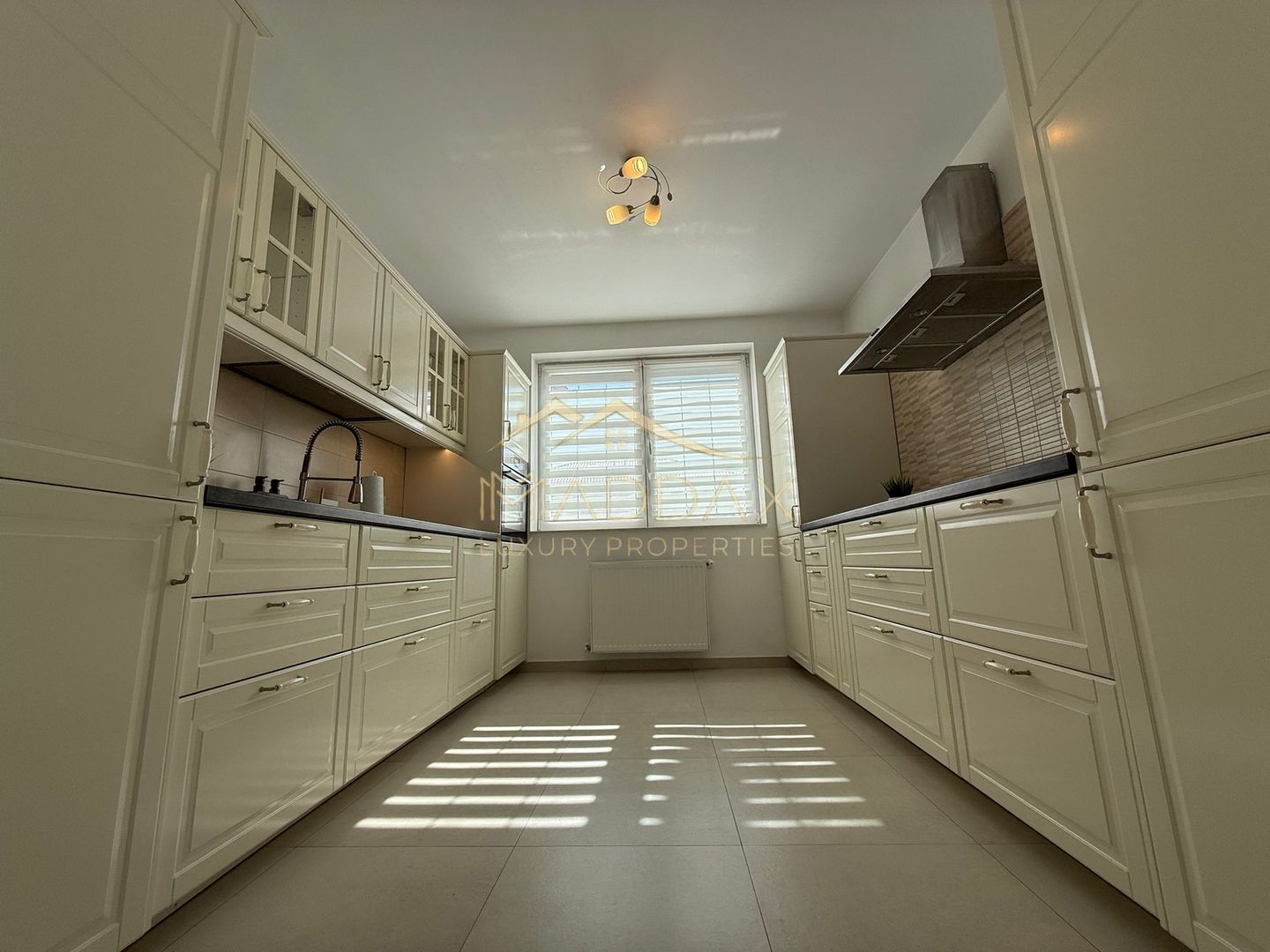 Vila duplex**Modernă** 4 Camere *132mp* / 2 Locuri parcare // CORBEANCA - Poză 13