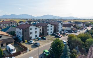 Sânpetru-Apartament cu 3 camere+terasa 20 mp - Poză 2