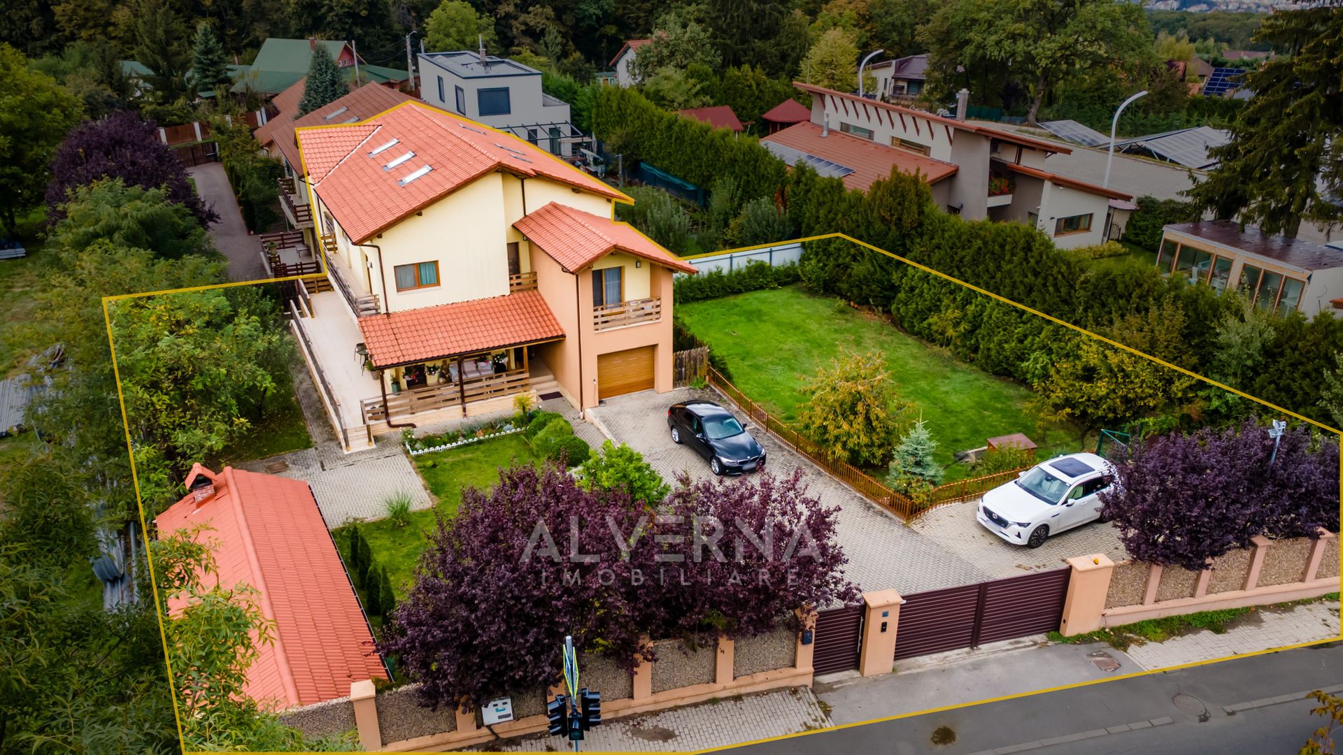 Casa individuala 268mp | 4 dormitoare + studio | 1100mp teren | Faget - Poză 1