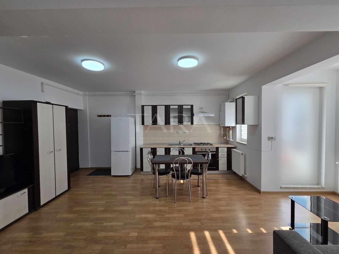 Apartament 2 camere de vanzare in zona Eroilor. - Poză 1