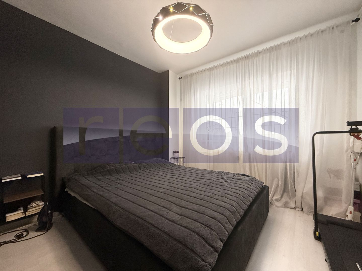 VÂNZARE 3 CAMERE | ZONA TITAN | LOC DE PARCARE - Poză 4