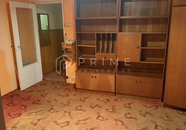 Apartament cu 2 camere, etaj 4/4, 7 Noiembrie - Poză 2