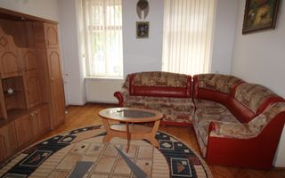 ideal pentru studenti sau o familie, cladire istorica, centrala proprie - Poză 5