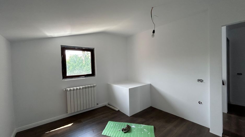 Vila Modernă și Complet Renovată în Otopeni – Oferă Confort și Accesibilitate - Poză 16