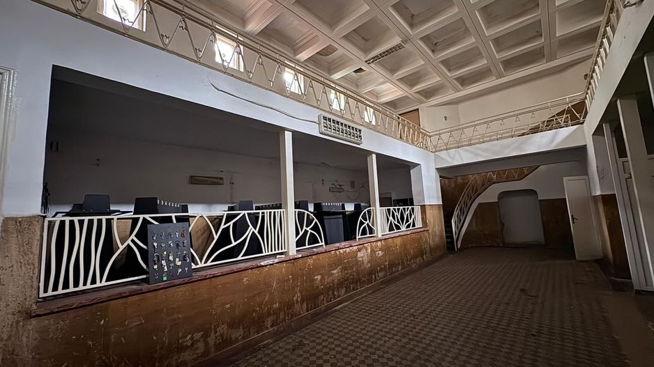 Imobil comercial si piscina functioala Piata Victoriei - Poză 5
