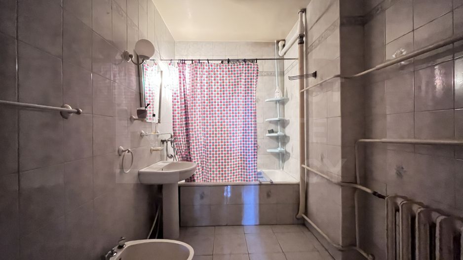 Vânzare, casă, 3 nivele, 5 camere, Strada Bucuria , Ciorescu - Poză 11