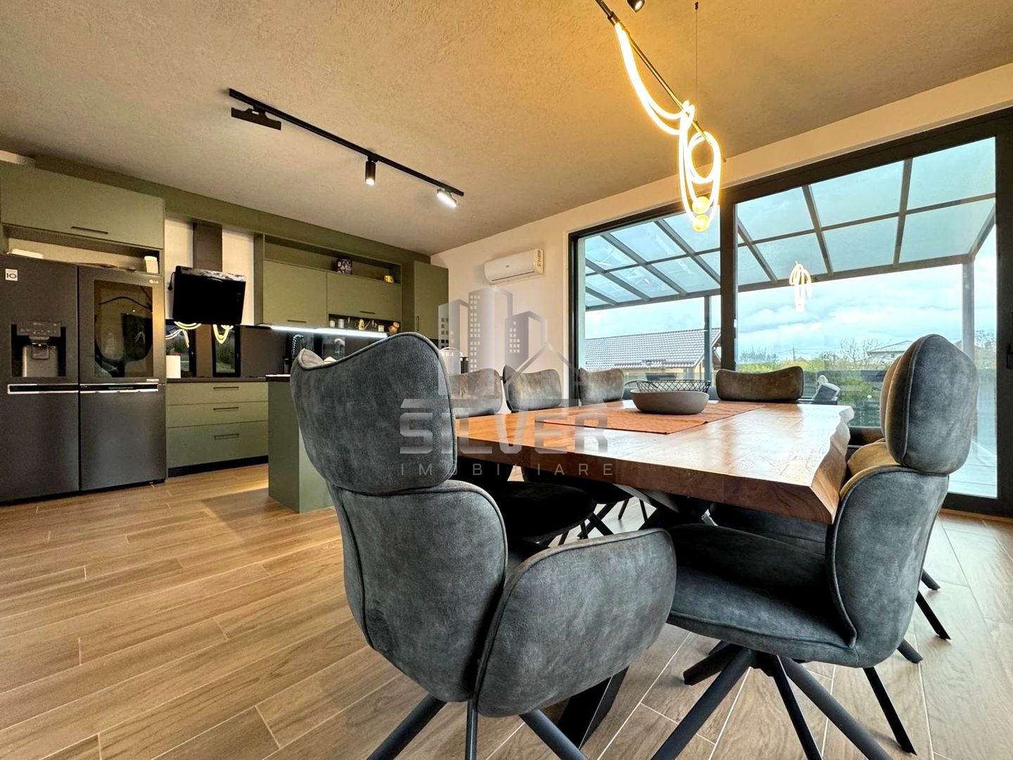 Vila ultrafinisata la cheie/Piscina/Spa/Teren 760mp. - Poză 15