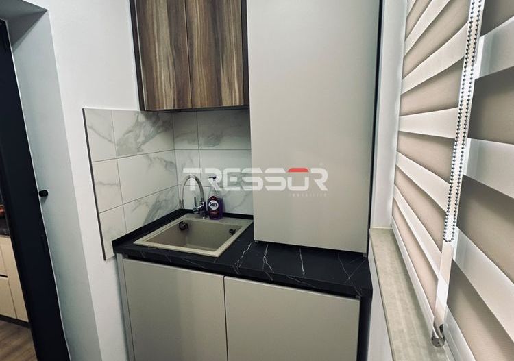 Apartament 3 camere, renovat / mobilat, Poarta 6, Faleza Sud - Poză 4