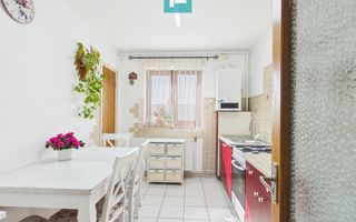Apartament  5 camere si Garaj în Vlaicu - Poză 3